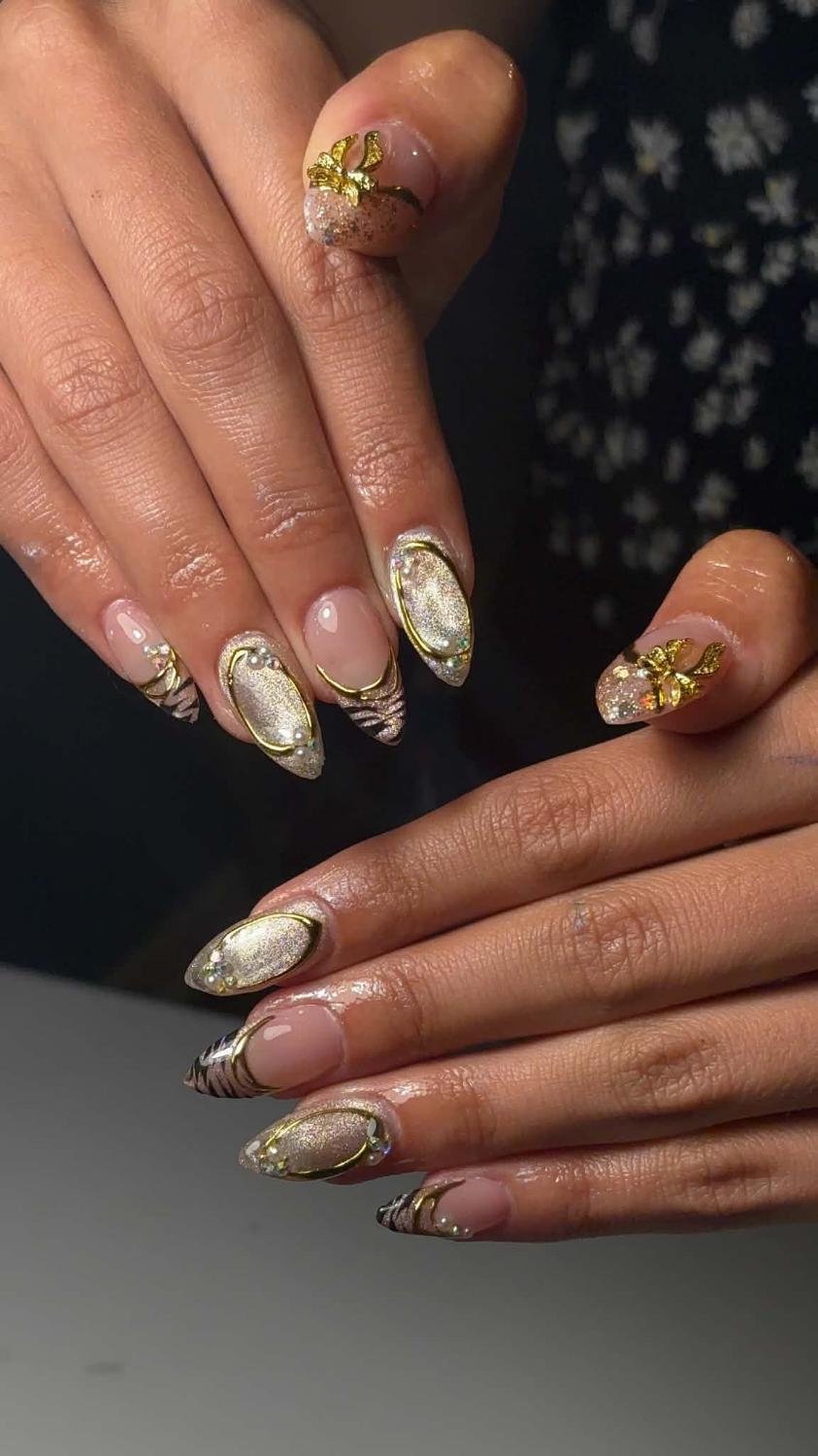 Champagne bows
